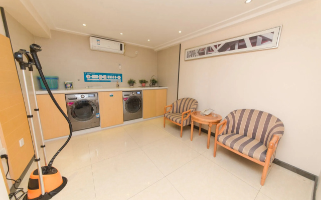 Rezen Proyal Hotel