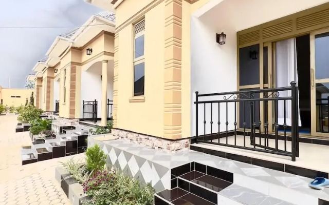 Zotel leisure courts kisigula