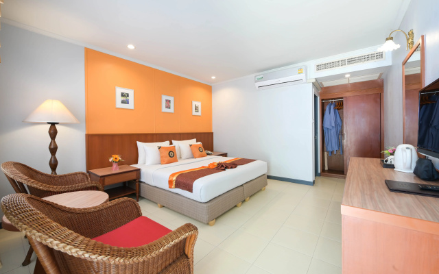 S Lodge Pattaya (formally known as Sabai Lodge)
