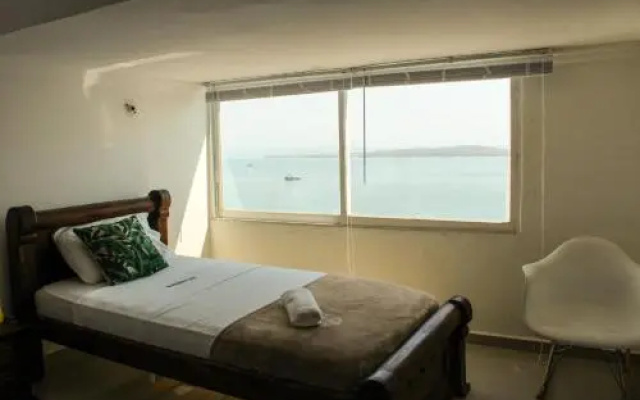 Penthouse 360⁰ Beach and Lake View