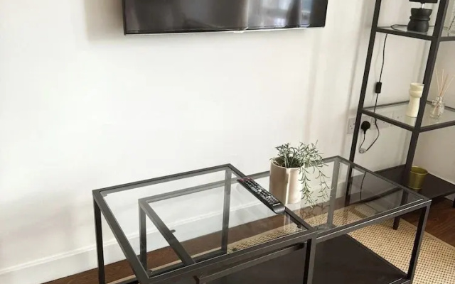 Cosy One Bedroom London Apartment