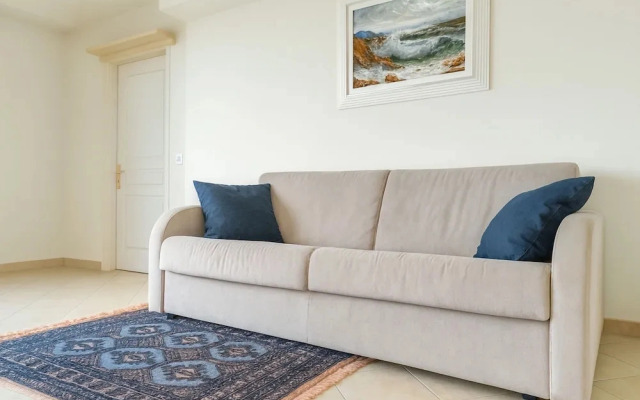 Beautiful Apartment Near Monaco