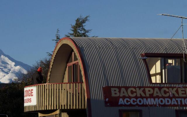 Alpine Motel Lodge Lemongrass Thai Restaurant In Ohakune New