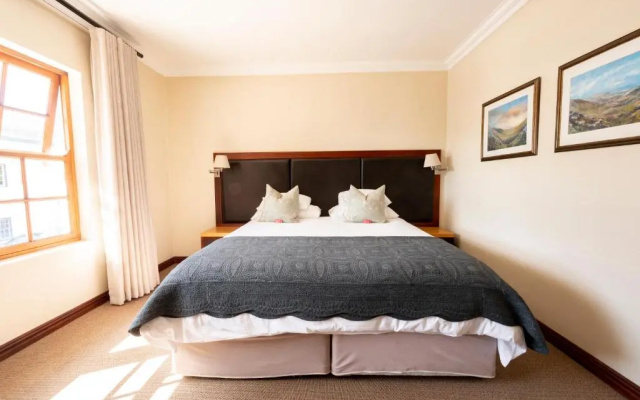 Noordhoek Village Hotel