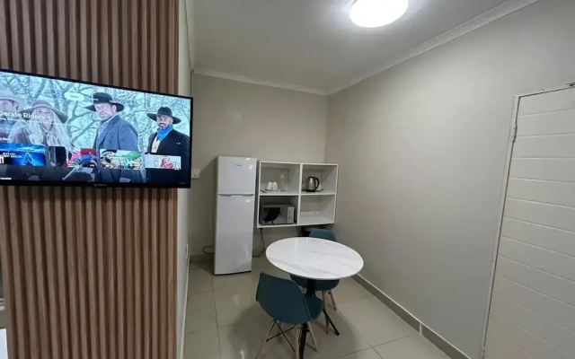 Bayside Suites Hotel
