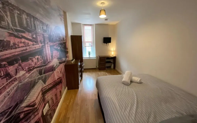 Amazing 8 bedroom apartment