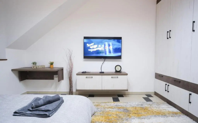 Apartman Lola 2