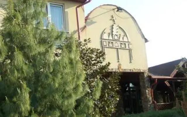 Korona Hotel és Étterem