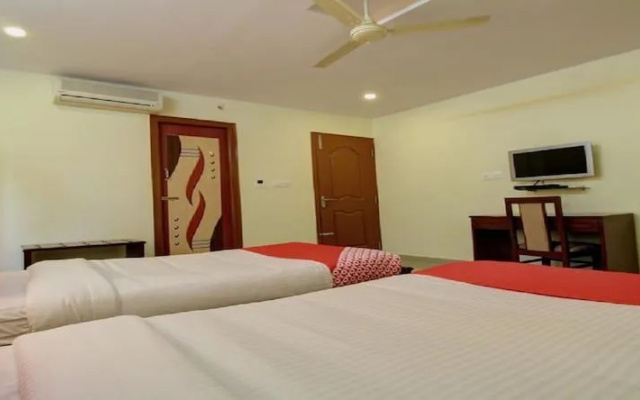 OYO 15564 Felicity Inn
