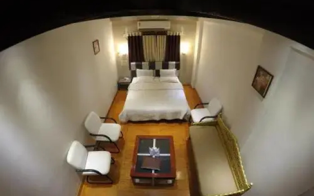 Hotel Bhagyoday Palace
