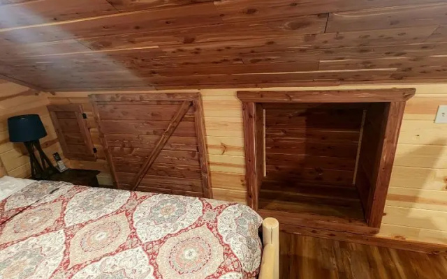 Windstorm Cabin