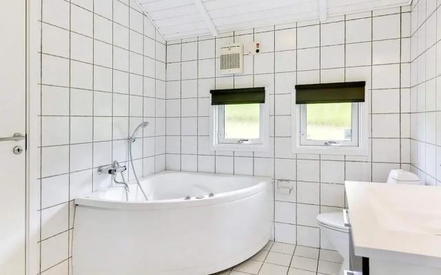 7 Person Holiday Home in Hejls