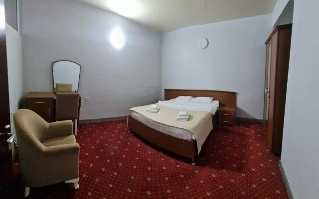 Georgian Hotel