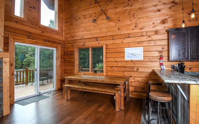Lakestar Chalet by Taylor Made Deep Creek