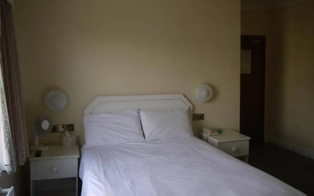 The Selwyn Hotel