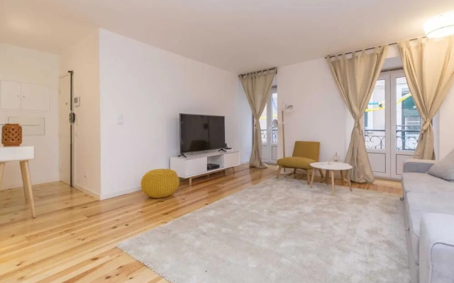 Amazing 3-bedroom Apartment in City Center - Fits 8