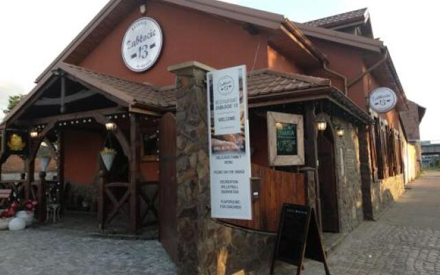 Отель Pokoje Gościnne Z13 Польша, Краков - отзывы, цены и фото номеров - забронировать отель Pokoje Gościnne Z13 онлайн вид на фасад