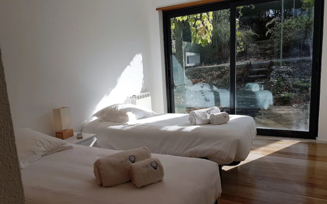 Aroeira Paradise Villa by Host-Point