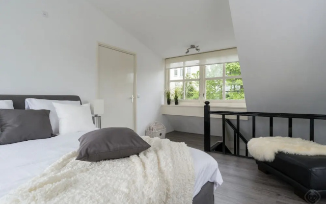Idyllic Sloten apartment