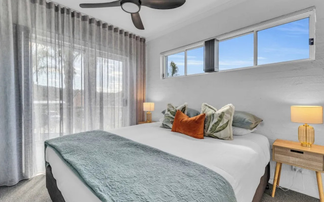 The Palms Apartments