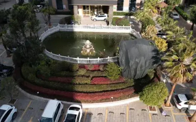Nanhua Hotel