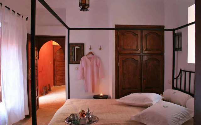 Riad Honey