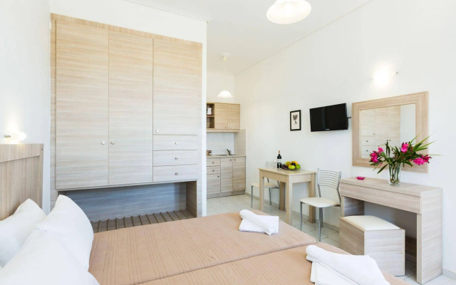 Yiannis Apartments