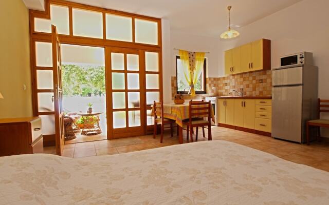 Apartments Milio 1105