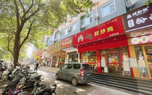 Yinshengtai Hotel (Zhengzhou International Trade 360 Store)
