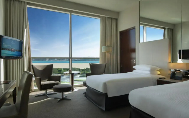 FabHotel SR Square