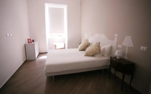 Red Flat In Rome