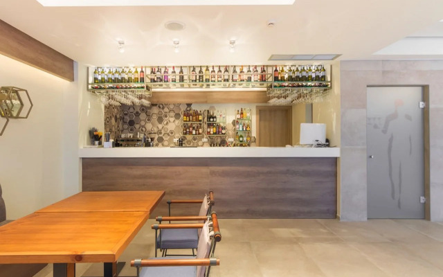 Ntinas Filoxenia Hotel & Spa