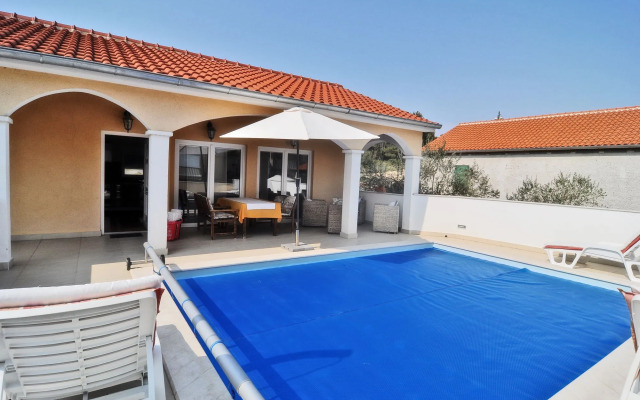 Villa Vanilla with Heated Pool