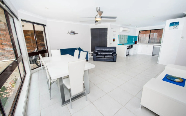 Pet Friendly Tomaree Rd 142 - Shoal Bay