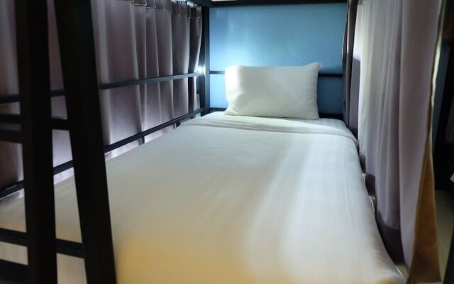 Отель Airport Hostel Phuket Таиланд, Пхукет - отзывы, цены и фото номеров - забронировать отель Airport Hostel Phuket онлайн комната для гостей