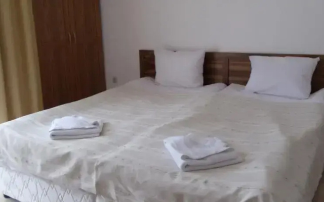 Davis Apartment in St John Park