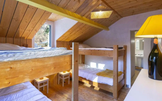 Maison Au Centre du Village, Cour Privative, Au Calme, Wi-Fi, Cheminee, Ideale Pour Familles. - Fr-1-401-234