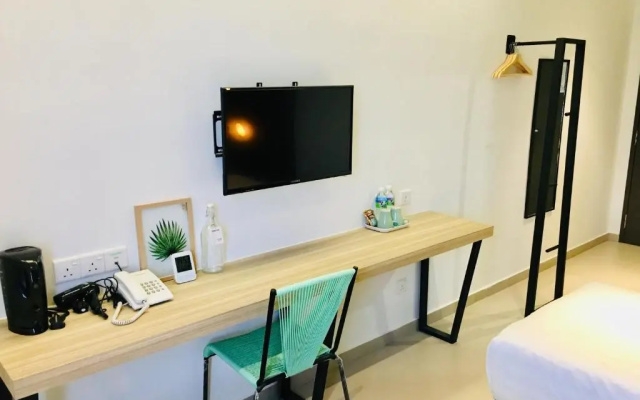 Enclave Hotel