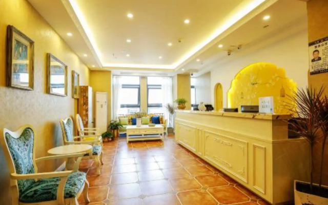 Xihuan Hotel (Chengdu Zhaojue Temple South Road Metro Station)