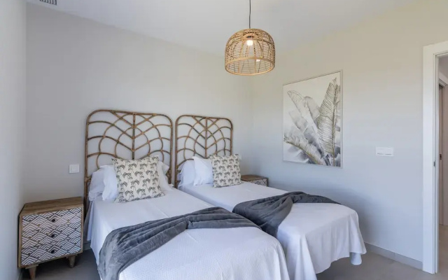 Spacious Isla Canela Getaway