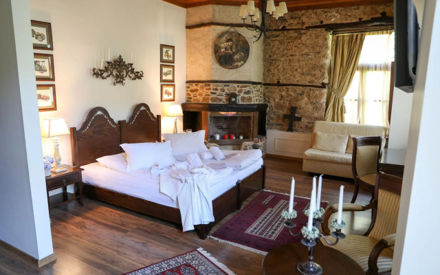 Deluxe Boutique Hotel Palea Poli