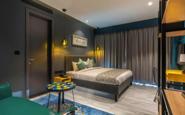 Hotel B Plus L