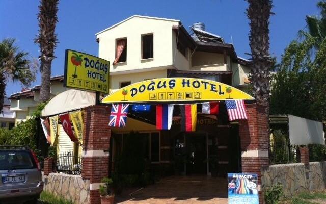 Dogus Hotel вид на фасад