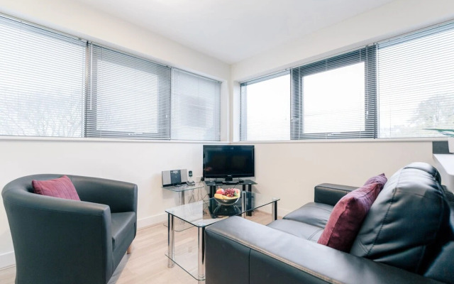 Roomspace Apartments -New Manor House