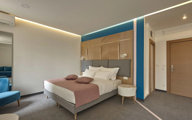 City Nest Modern & Cozy Suites
