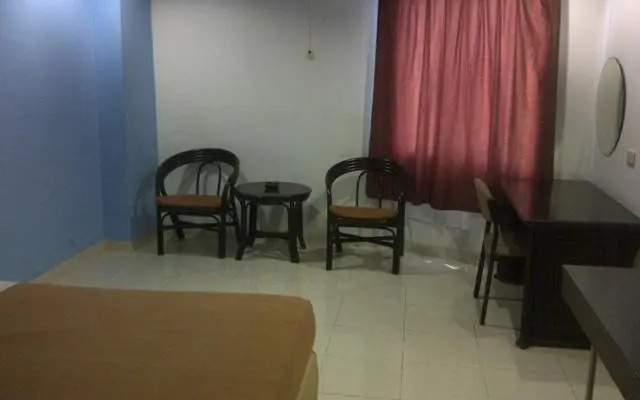 Amans Inn