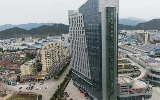 Magnotel (Lishui International Auto City)