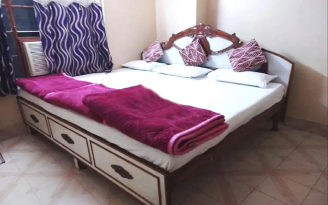 Hotel P.N. Ganga Varanasi