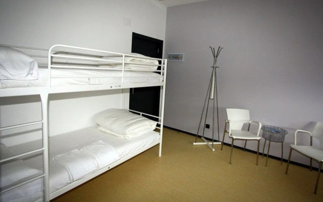 Vigo Beds & Rooms
