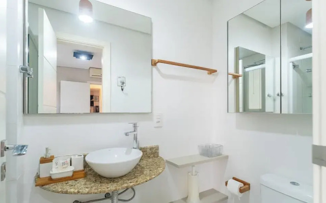 Apt w/ Grill 800m From the Beach, Jurere Sca0208
